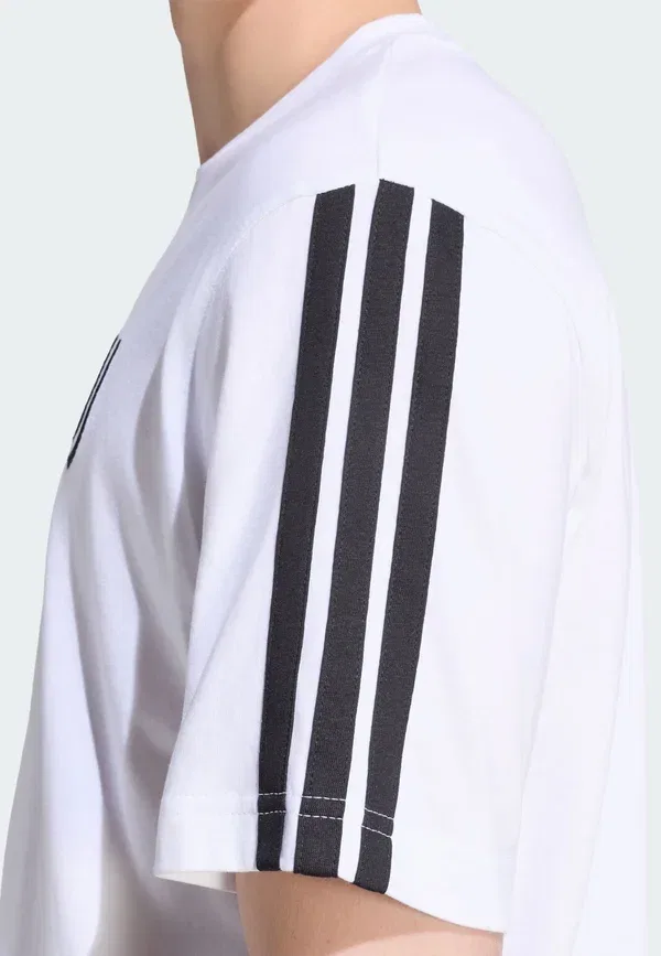 Футболка Juventus Turin DNA - клубная одежда Adidas Performance, белый — фото 4