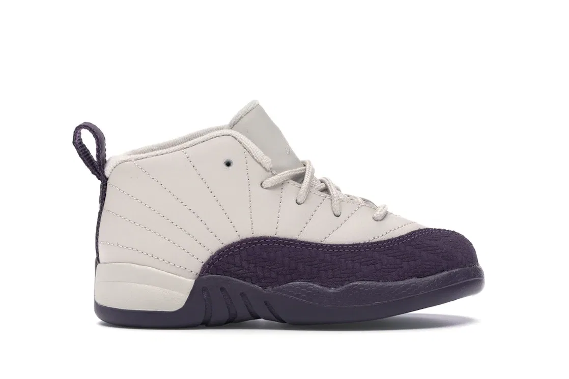 Детские кроссовки Lifestyle Jordan 12 Retro Jordan, Desert Sand/Desert Sand-Pro Purple