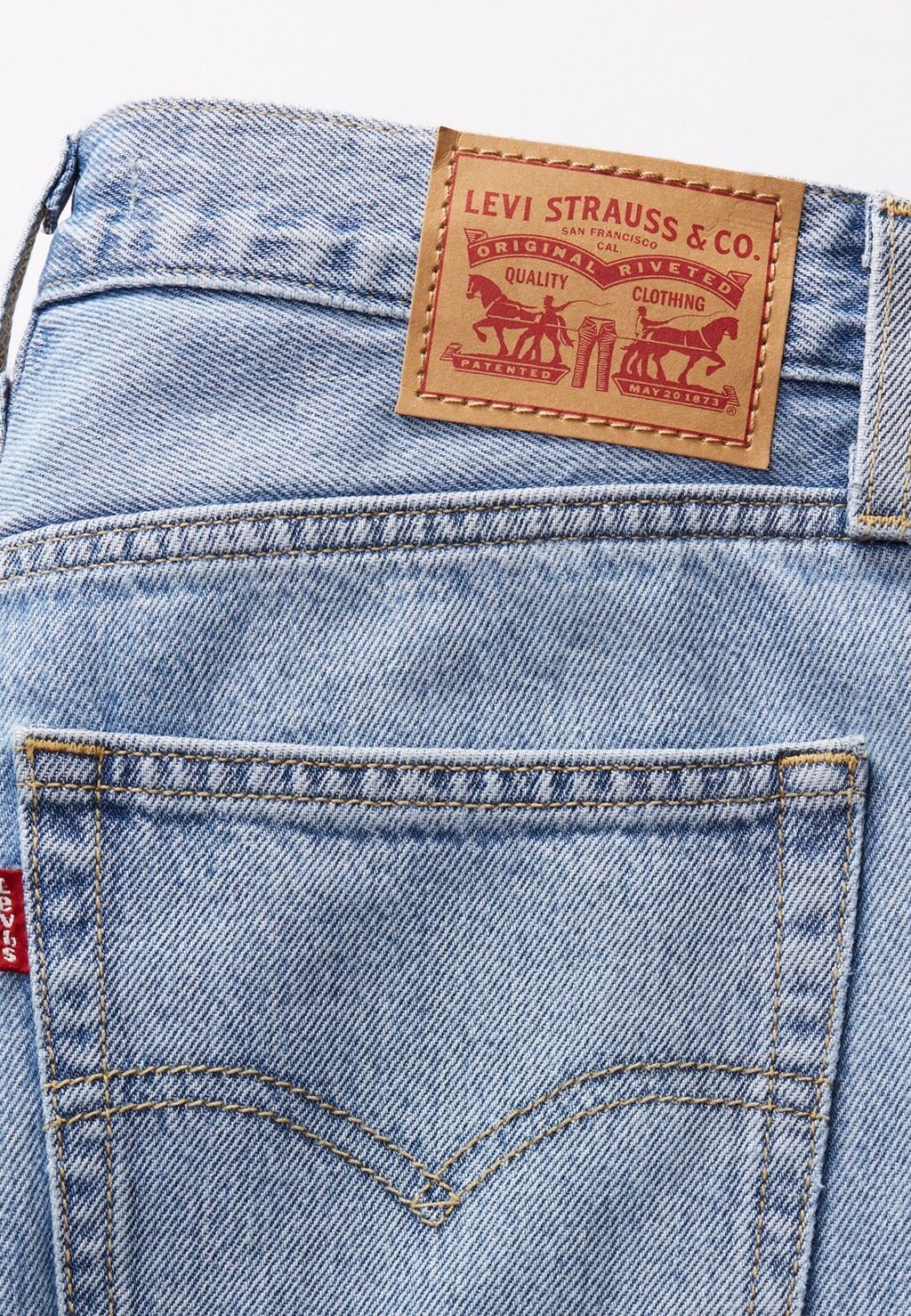 

Джинсы-бойфренды 94 BAGGY Levi's, светло-голубой