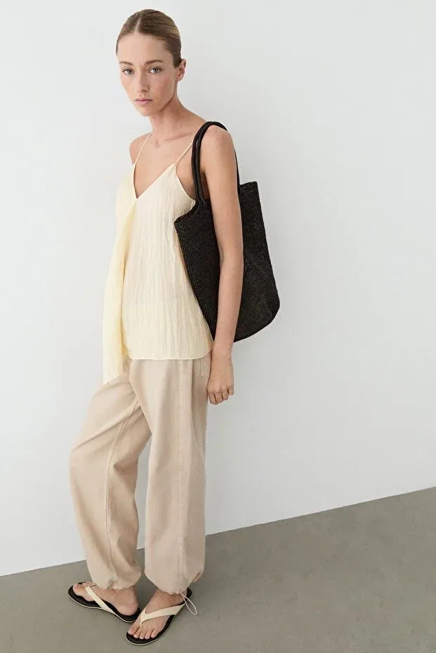 Женские широкие брюки Relaxed parachute pants Massimo Dutti, Beige — фото 3