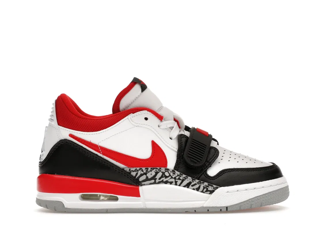 Детские кроссовки Lifestyle Jordan Legacy 312 Low Jordan, White/Fire Red-Black-Wolf Grey