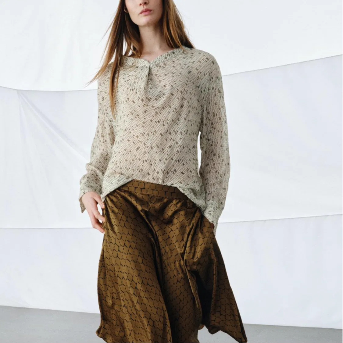 Женская рубашка с V-образным вырезом ZARA, Multicolor — фото 4