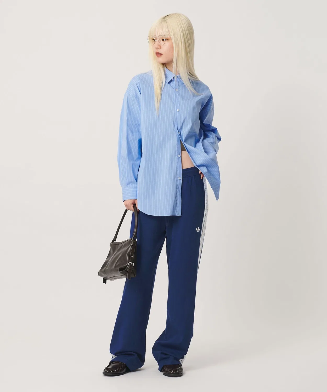 Женские широкие спортивные брюки с принтом Firebird Adidas Originals, Warm Vanilla/Night Indigo — фото 4
