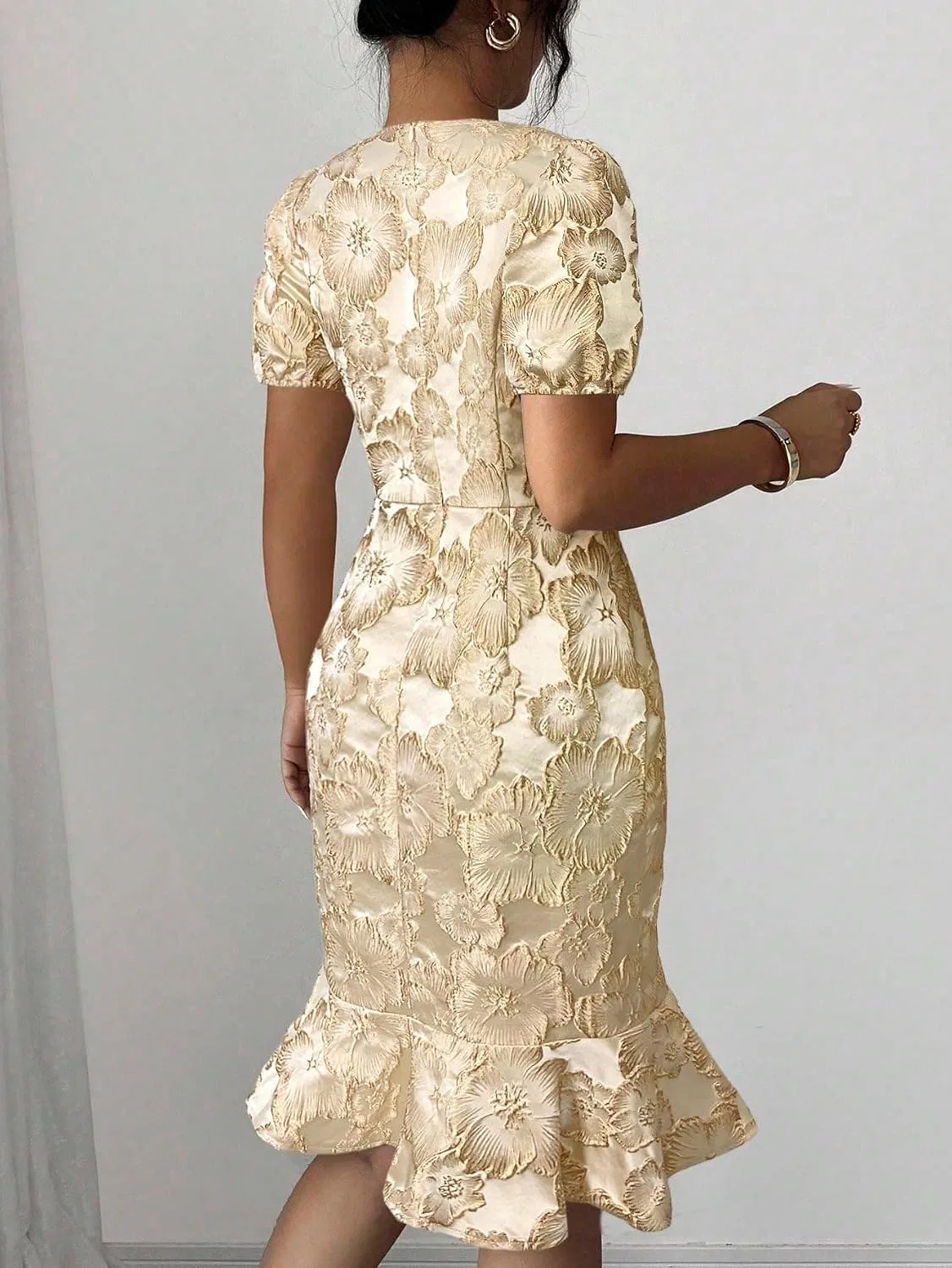 Женское летнее мини-платье с пышными рукавами Waist Elegant Midi, Apricot — фото 2