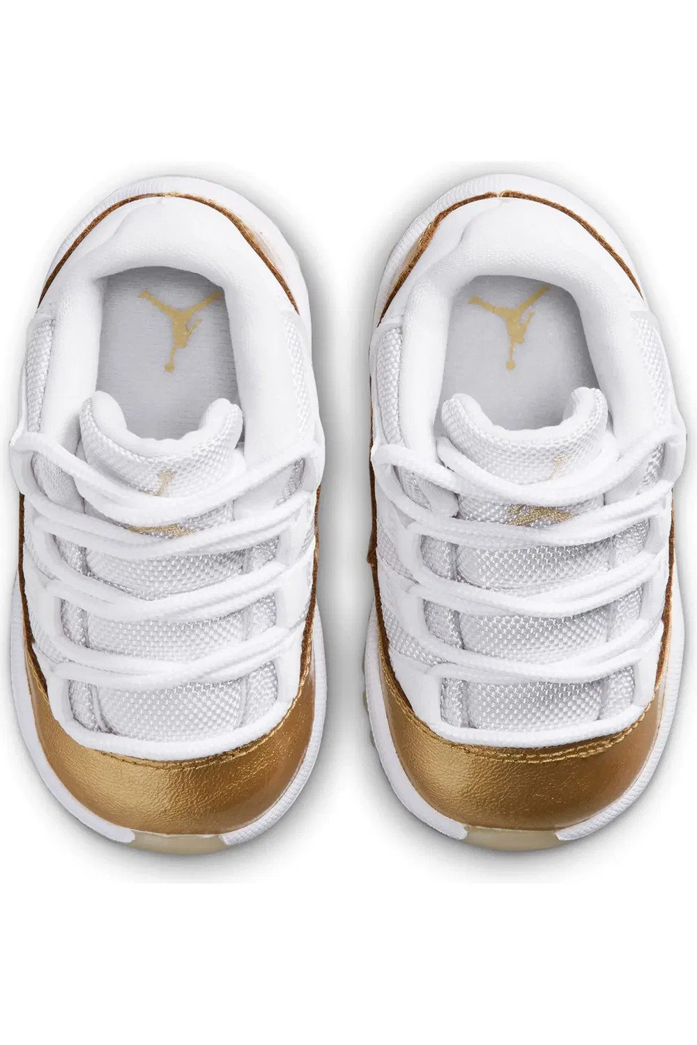 Детские кроссовки баскетбольные низкие Air Jordan 11 Retro Low Jordan, White/Gold/Team Gold — фото 3
