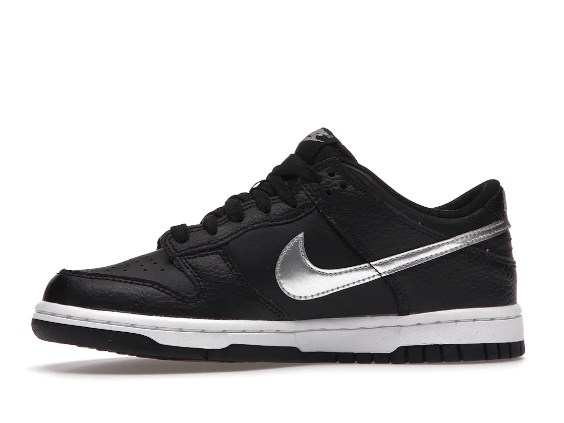 Детские кроссовки с текстурой кожи Nike Dunk Low Nike, Black/Iron Grey/White/Chrome — фото 3