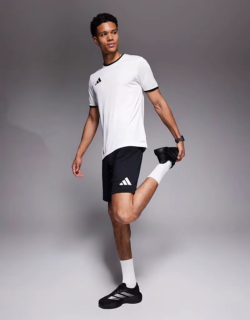 Футбольные шорты Adidas Entrada 26, черный