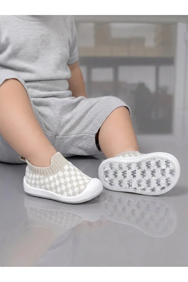 Детские кроссовки для мальчиков с ортопедической стелькой New generation sole orthopedic first step baby kids sports sneaker barefoot shoes chess Db Kids, Beige White
