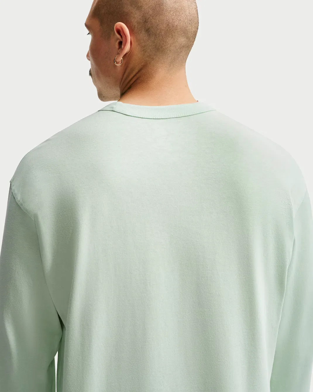 Мужская футболка с длинными рукавами Nike Sportswear Premium Essentials, Jade Aura — фото 2