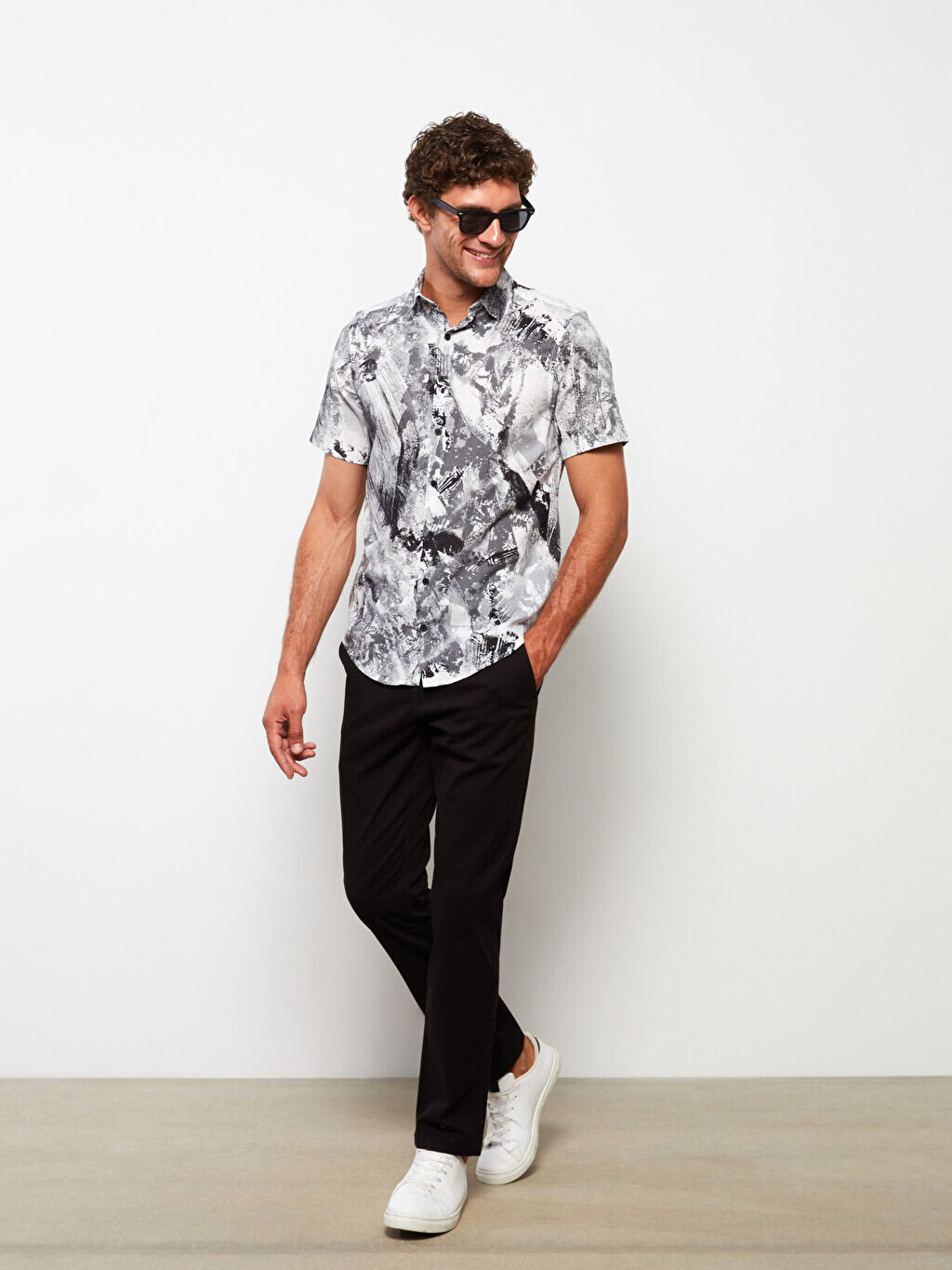 

Мужские брюки чинос Slim Fit из габардина LCWAIKIKI Classic, Черный, Мужские брюки чинос Slim Fit из габардина LCWAIKIKI Classic