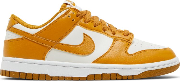 Кроссовки Nike Wmns Dunk Low Next Nature 'Gold Phantom', коричневый - фото