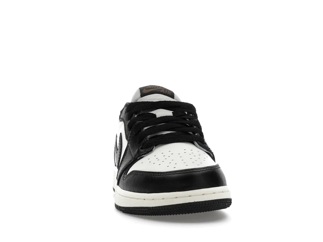 Детские кроссовки lifestyle с низким берцем Jordan 1 Retro Low OG Jordan White/Black-Dark Mocha — фото 2