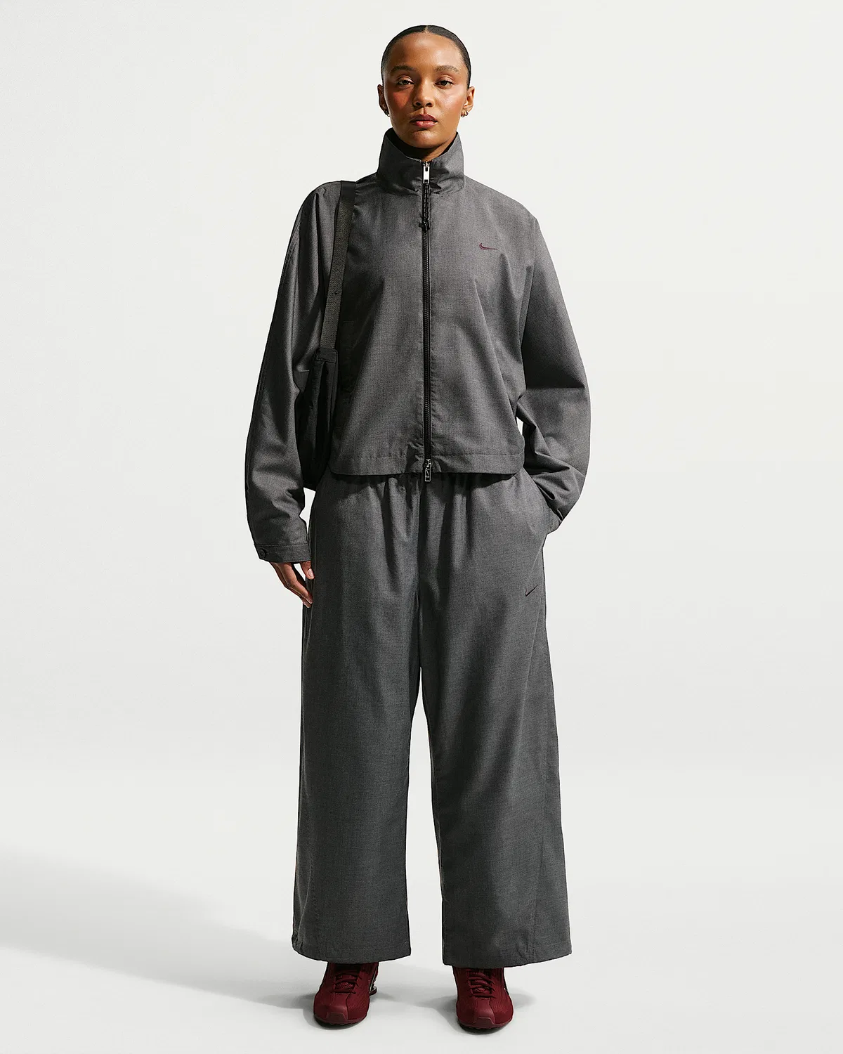 Женские свободные брюки со средней посадкой Nike Sportswear, Black/Heather/Black