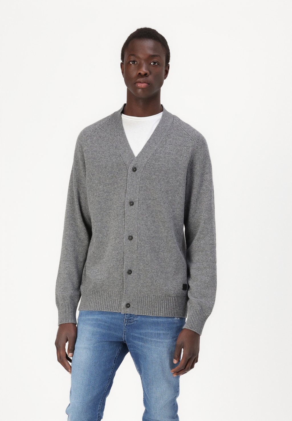 

Кардиган SADDLE SLEEVE V NECK Lyle & Scott, серый
