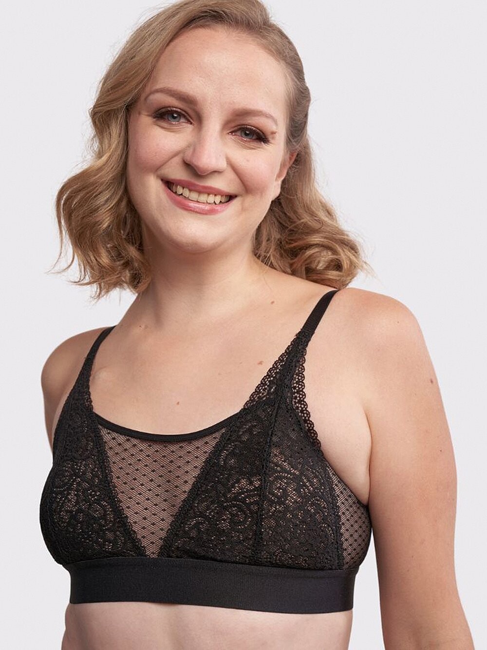 

Кружевной бралетт Maggie AnaOno, черный