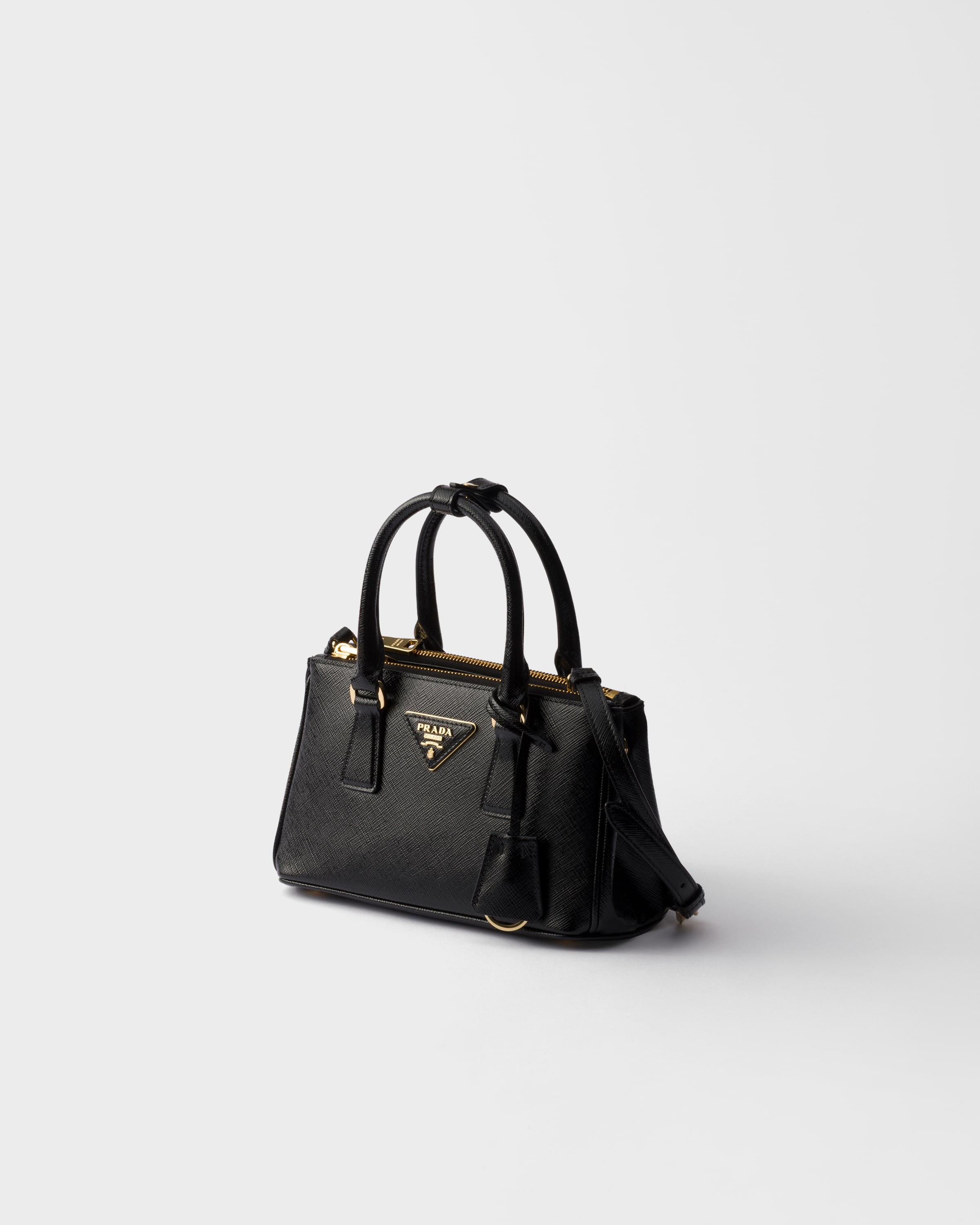 Мини-сумка Prada Galleria из лакированной кожи сафьяно Prada, черный — фото 3