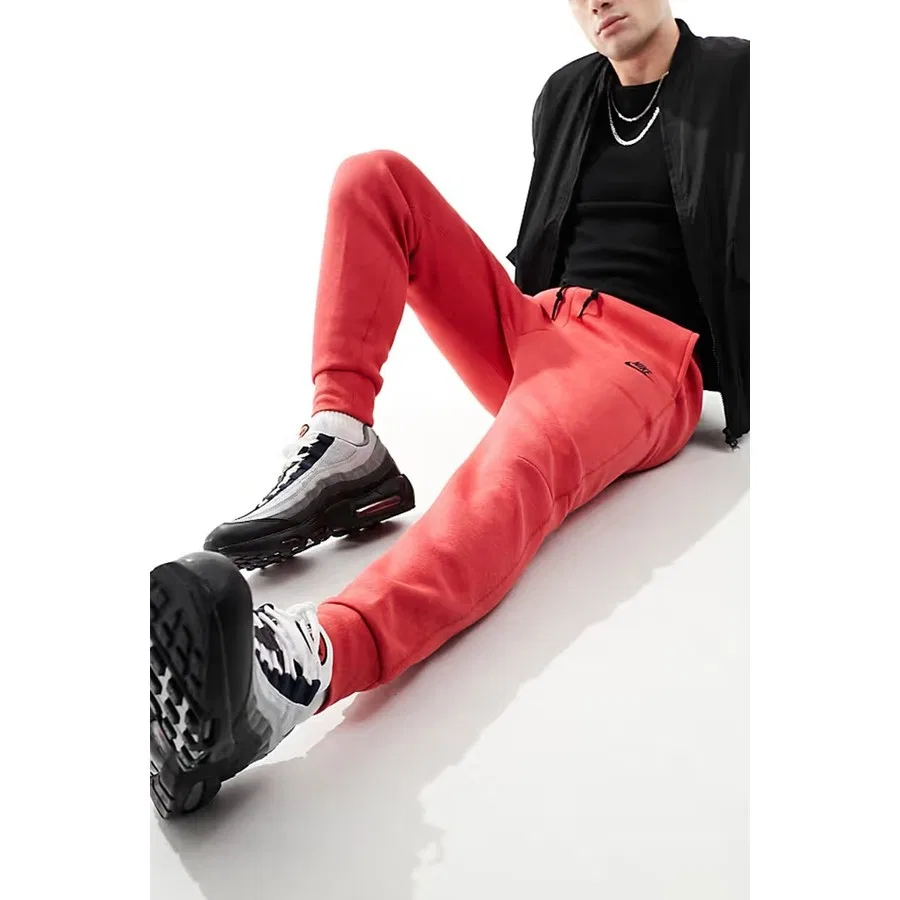 Спортивные брюки Tech Fleece с утяжкой Nike Sportswear, Красный — фото 3