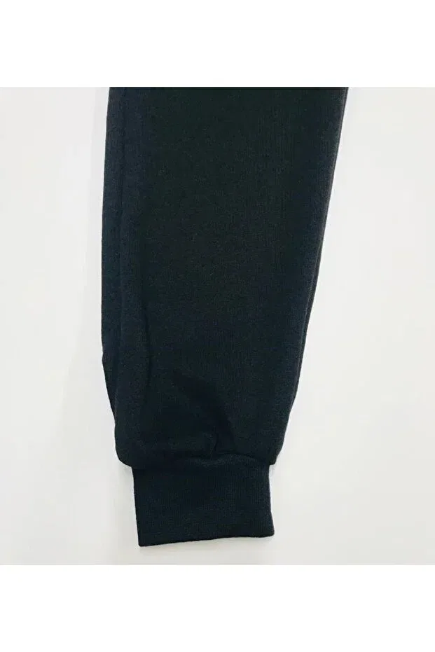 Детские спортивные штаны для мальчиков с карго-карманами Seasonal 2-thread 2-front 1-pocket tracksuit pants for boys with drawstring at the waist and elastic ribbed cuffs Baby Slon Kids Clup, Black — фото 4