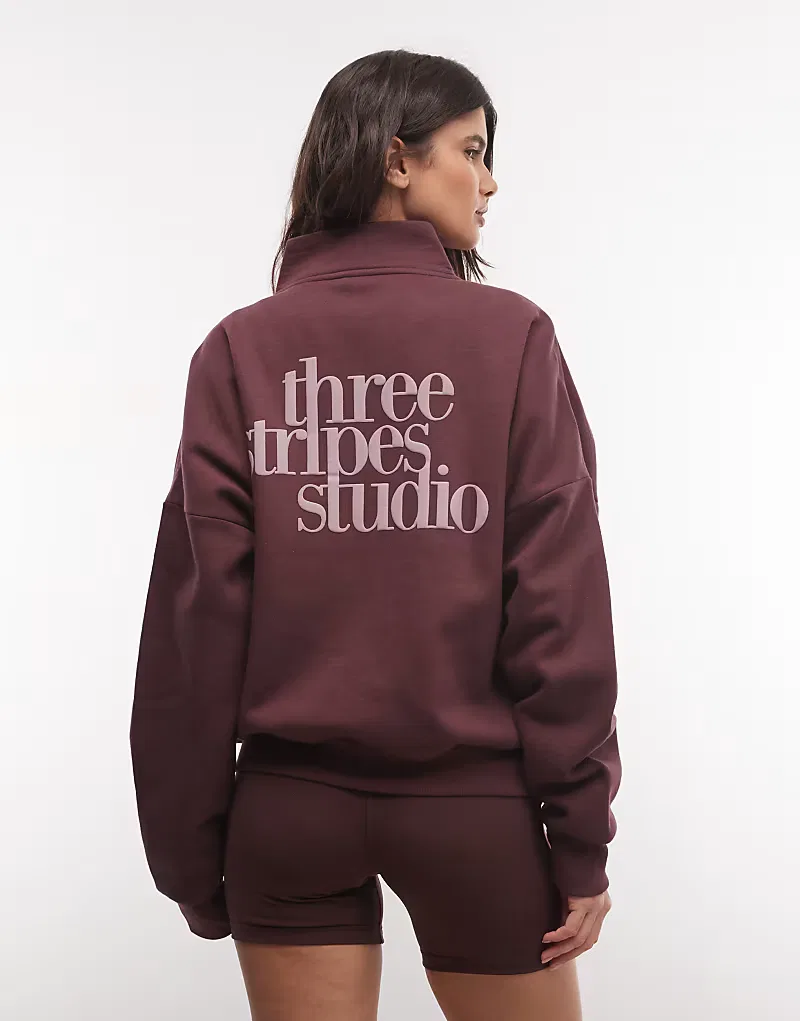 Спортивная куртка Adidas Performance Three Stripes Studios в бордовом цвете — фото 4