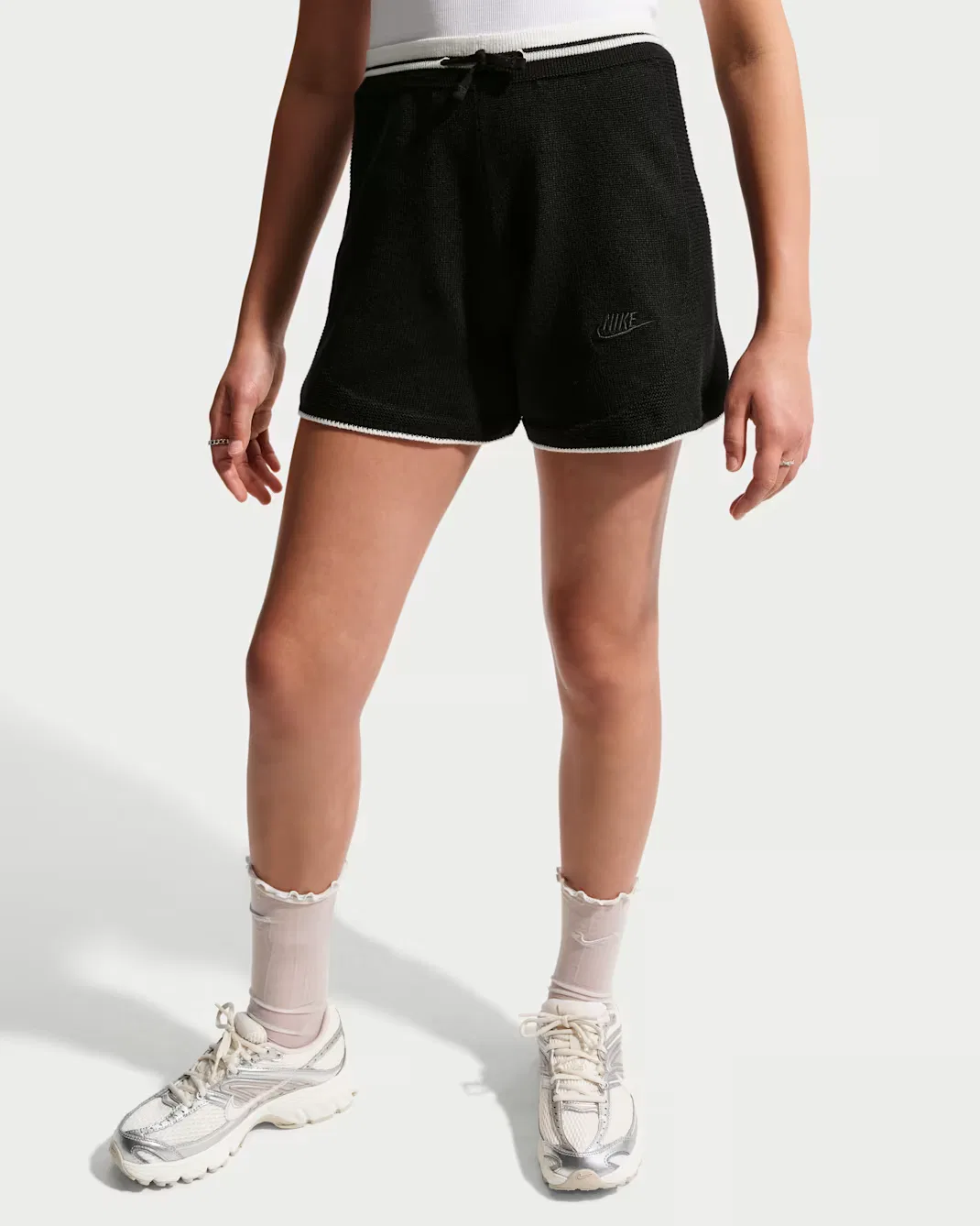 Детские Sweater (для девочек) спортивные шорты Nike Sportswear, Black/White/Black — фото 2