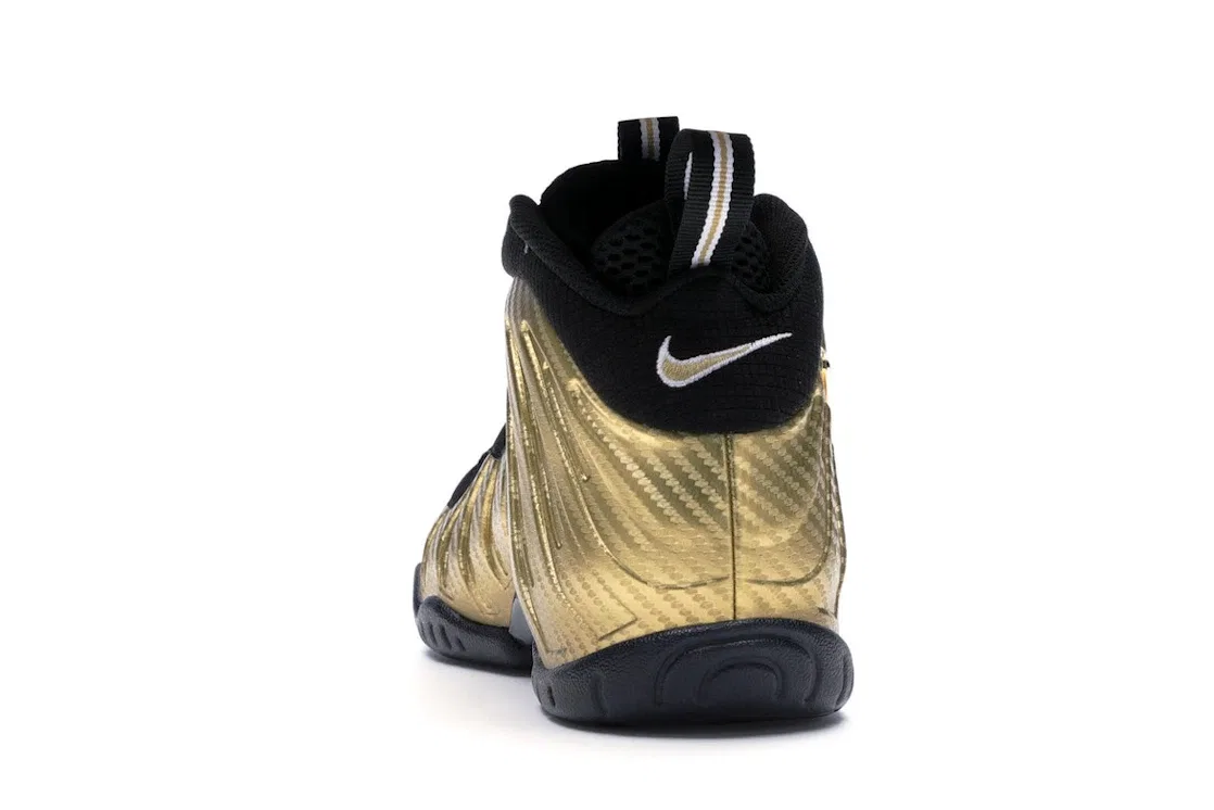 Детские кроссовки Lifestyle с принтом Nike Air Foamposite Pro Nike, Metallic Gold/Black-Black-White — фото 4