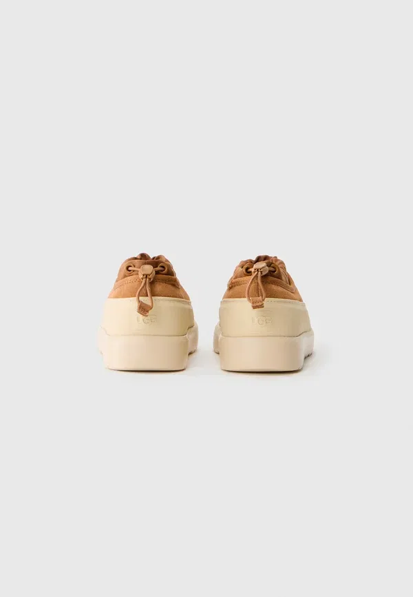 Ботинки на платформе Tasman Ugg, Chestnut/Whitecap, белый — фото 3
