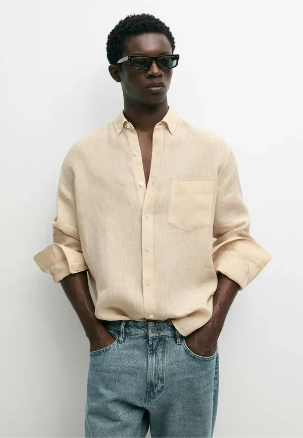 Рубашка свободного кроя из льна Regular fit 100% linen patch pocket shirt Massimo Dutti, Mottled Orange, оранжевый — фото 3