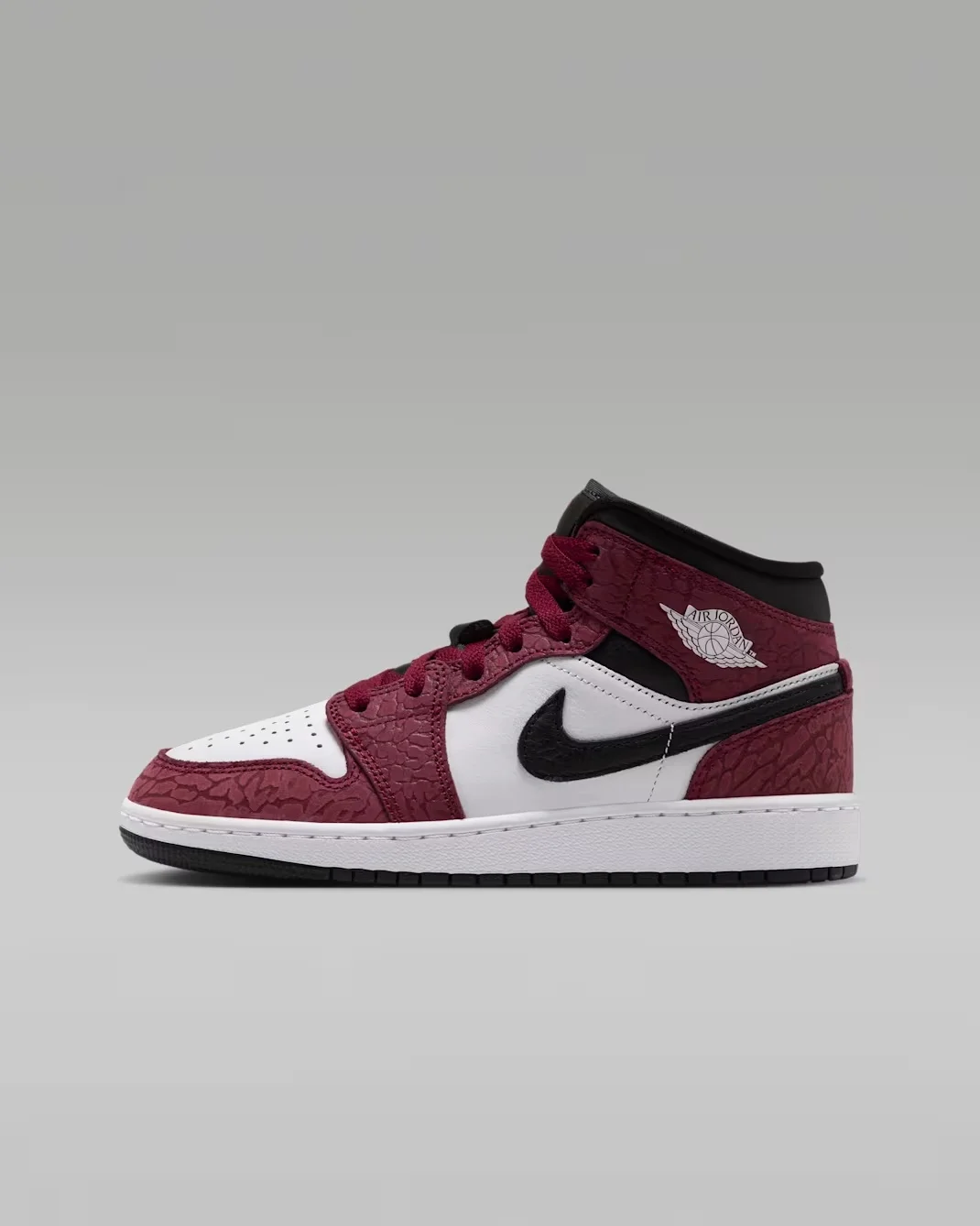 Кроссовки подростковые Nike Air Jordan 1 Mid SE, красный/белый