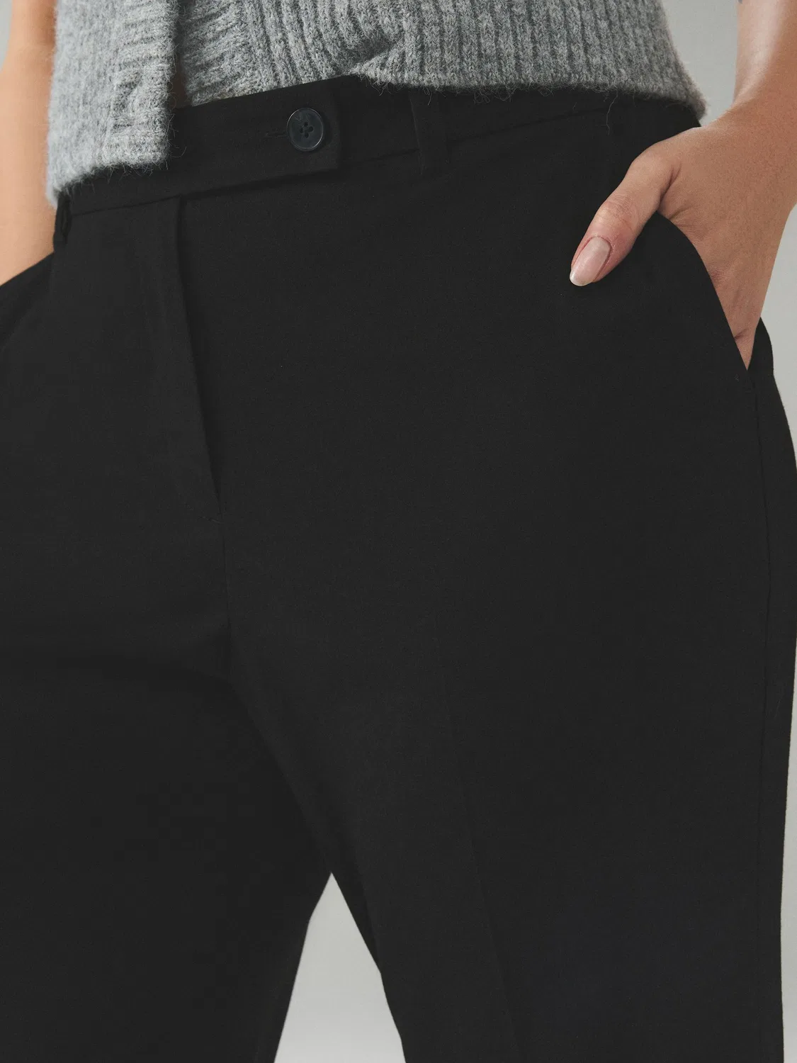 Брюки классические зауженные, модель Hourglass Bootcut Next, черный — фото 4