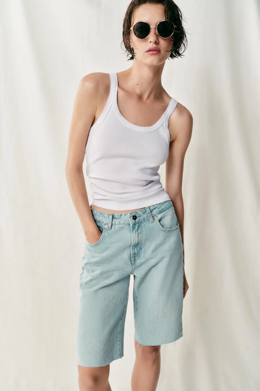 Z1975 Джинсовые шорты-бермуды средней посадки ZARA, Light blue