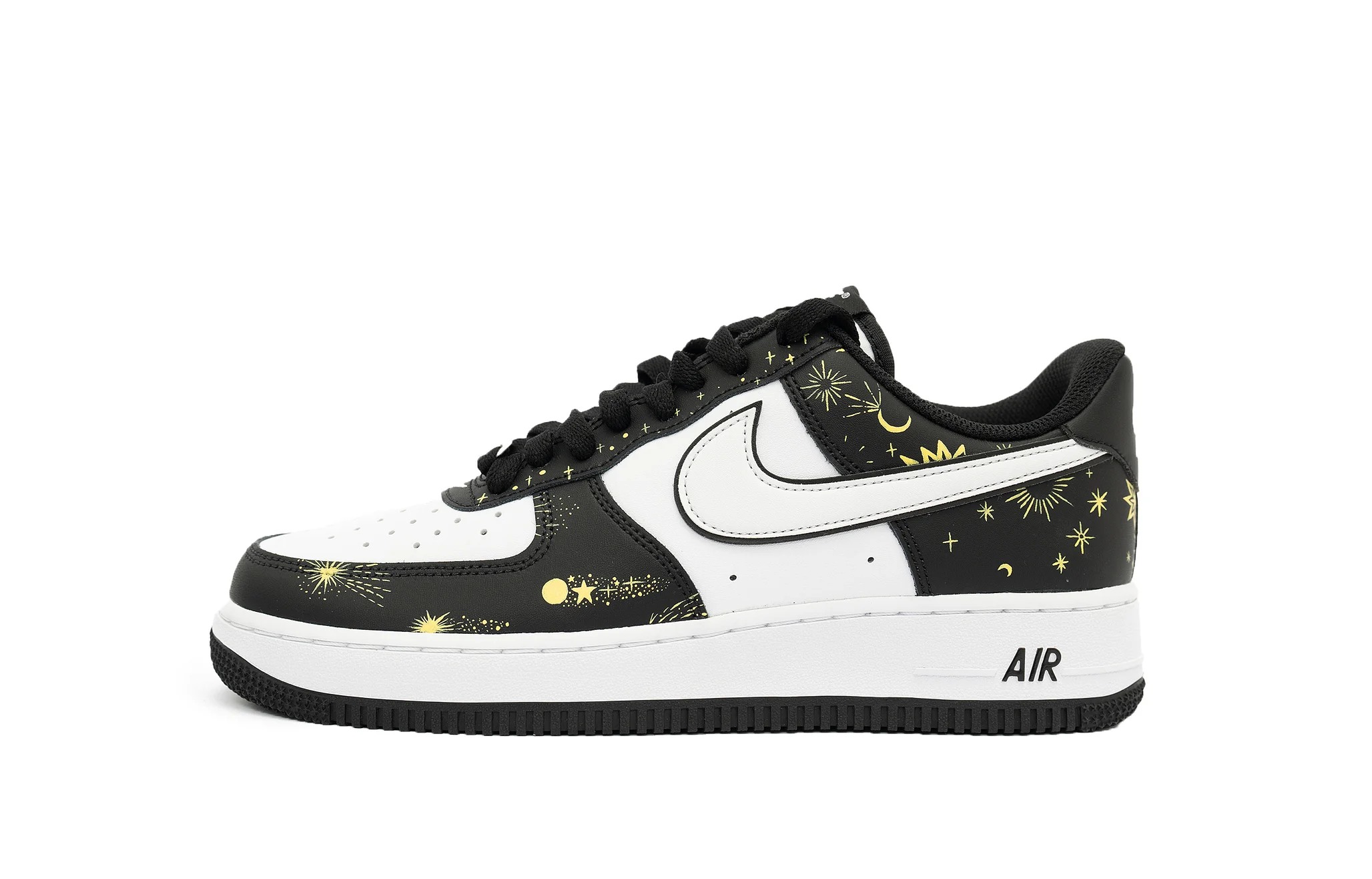 

Кастомизированные кроссовки Nike Air Force 1 Skateboarding Shoes Men, черный/белый