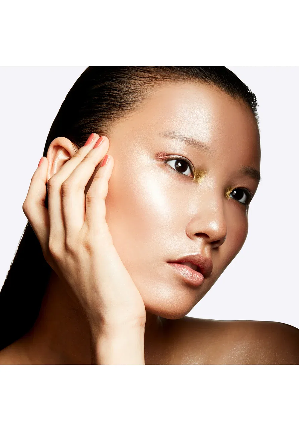 Хайлайтер Extra Dimension Skinfinish Mac, whisper of gilt, 9 гр — фото 4