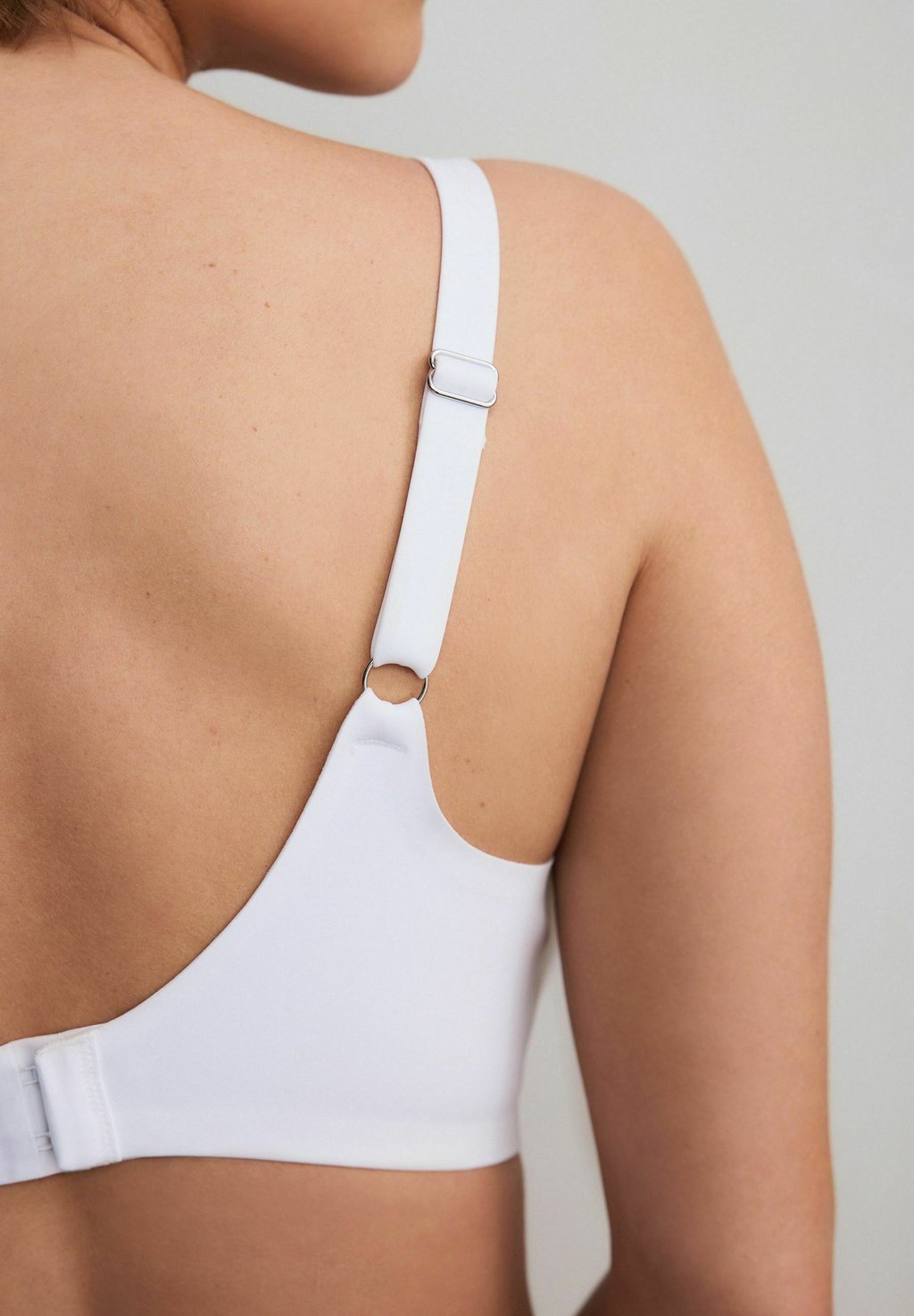 Бюстгальтер на косточках SMOOTHING NON PADDED Next, белый — фото 4