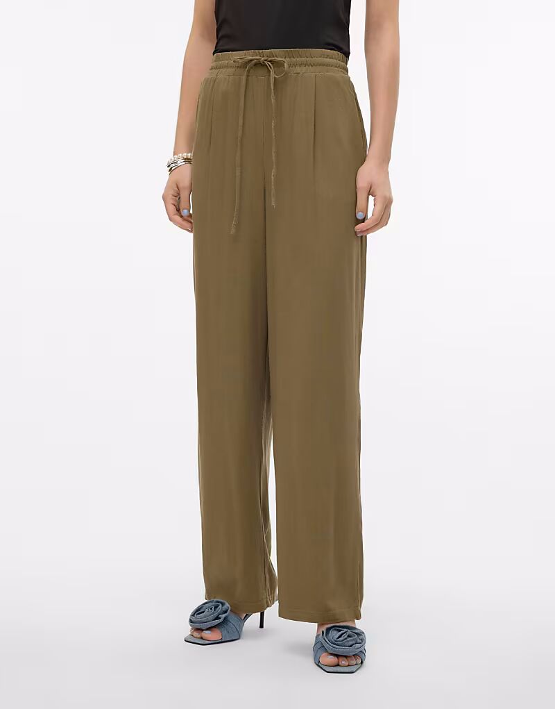 

Широкие брюки Vero Moda в стиле каперс