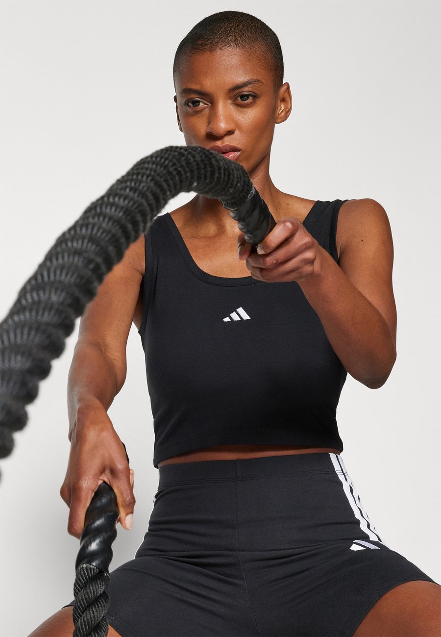 Топ Adidas Sportswear ESSENTIALS SMALL LOGO LIFESTYLE, Black White/Black — фото 4