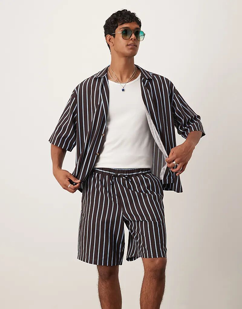

Длинные шорты ASOS DESIGN в коричневую полоску