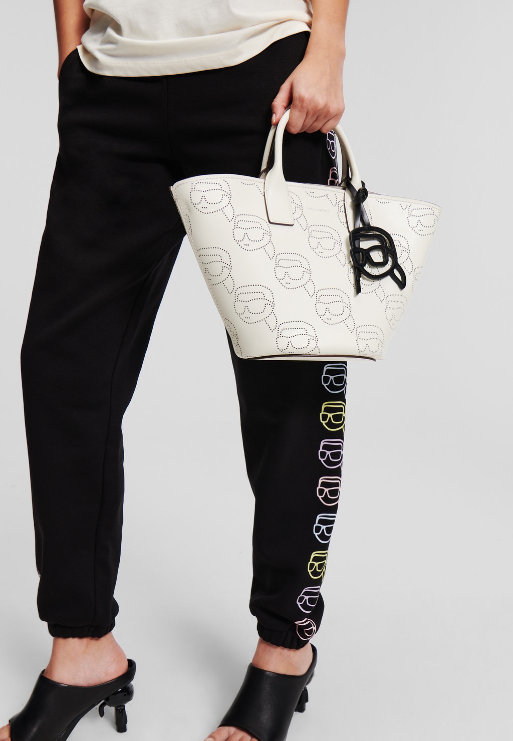 

Сумка IKON PERFORATED TULIP KARL LAGERFELD, кремовый