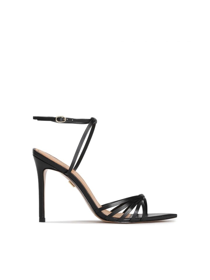 

Сандалии на плоской подошве Kazar, черный