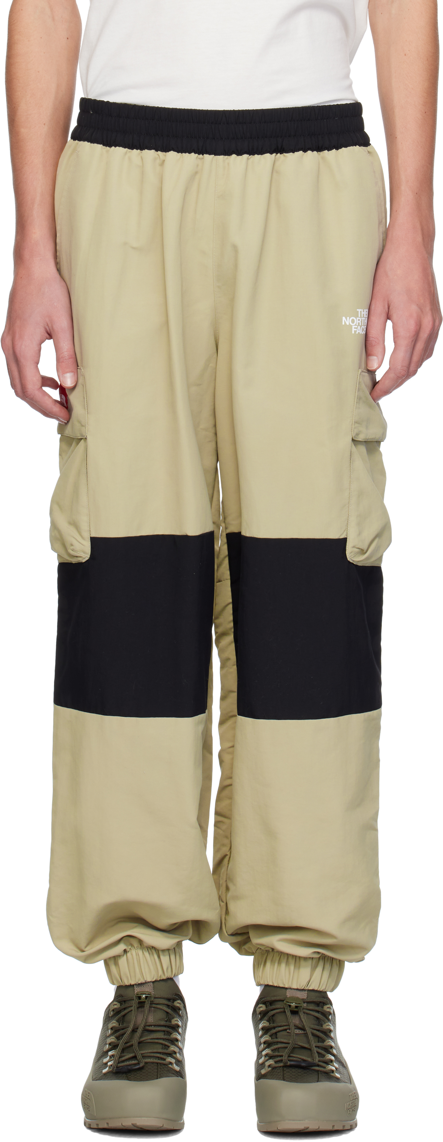 

Спортивные штаны HMLYN цвета хаки The North Face