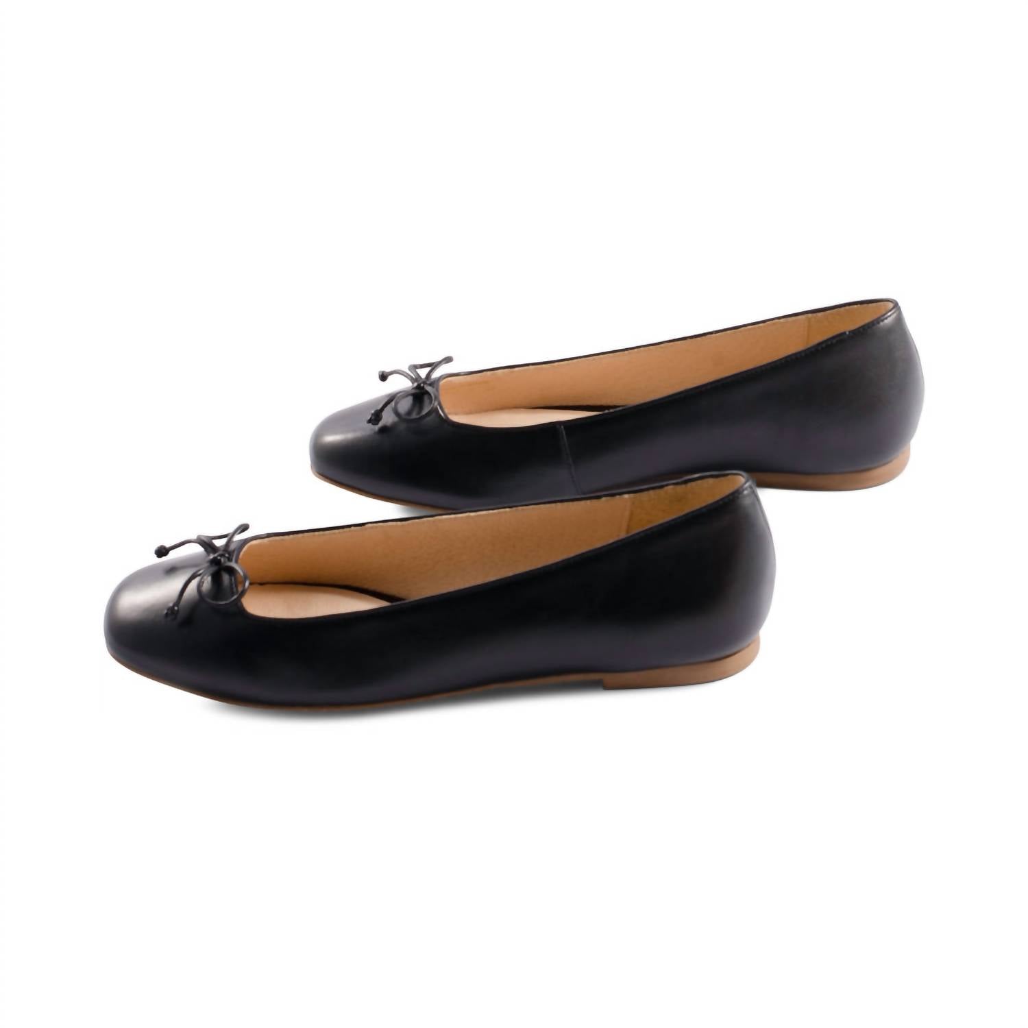 Женские кожаные туфли Kenlyn Slip On черного цвета Jack Rogers