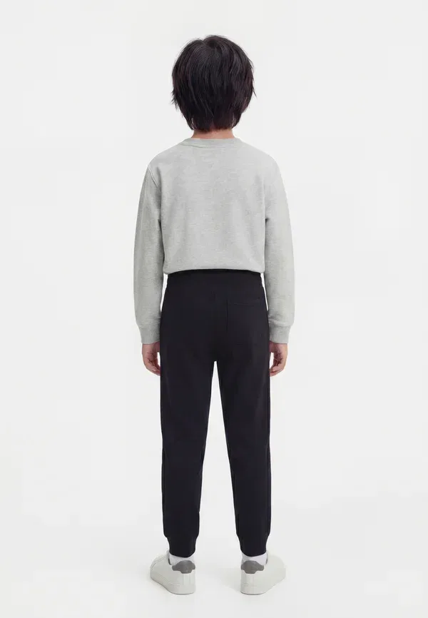 Спортивные штаны с мини-нашивкой Calvin Klein Jeans, черный — фото 2