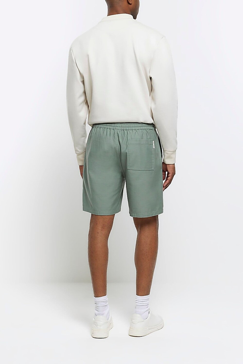 

Эластичные шорты на подтяжках River Island, зеленый