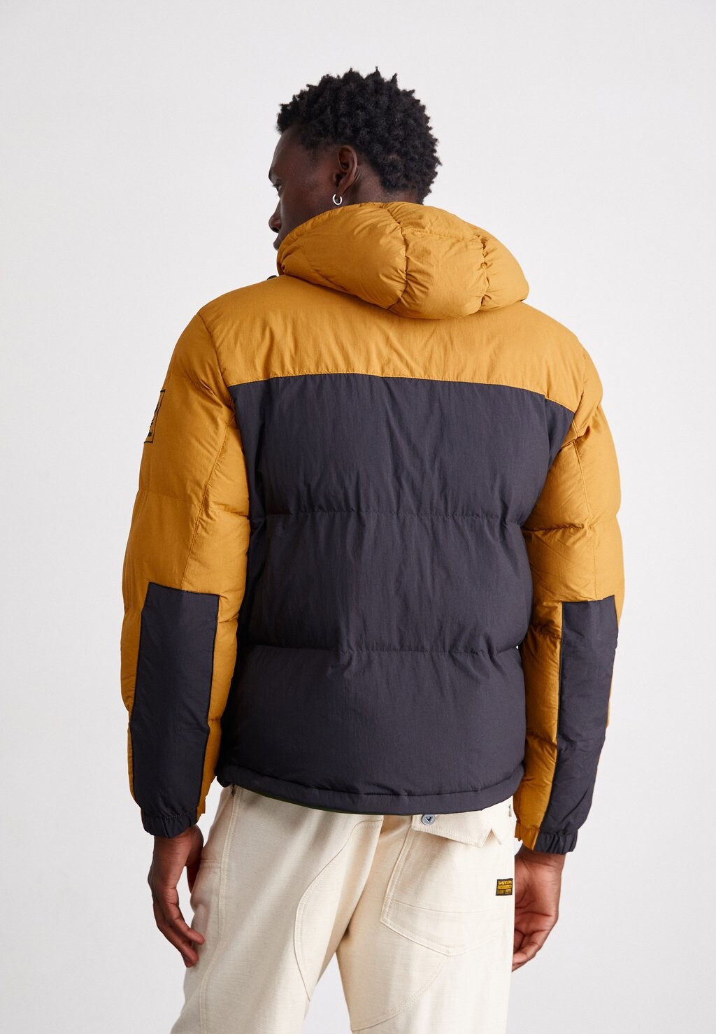 

Зимняя куртка DURABLE WATER REPELLENT PUFFER JACKET Timberland, черный
