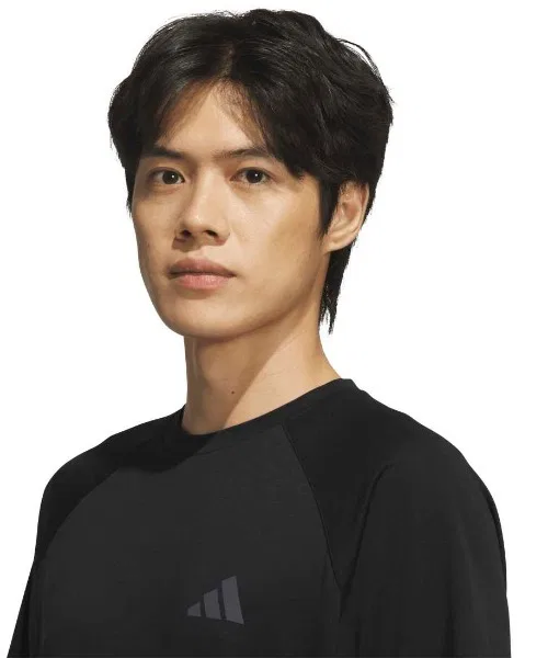 Мужская футболка Adidas Tech Essentials Cool-Touch Regular Fit — фото 4