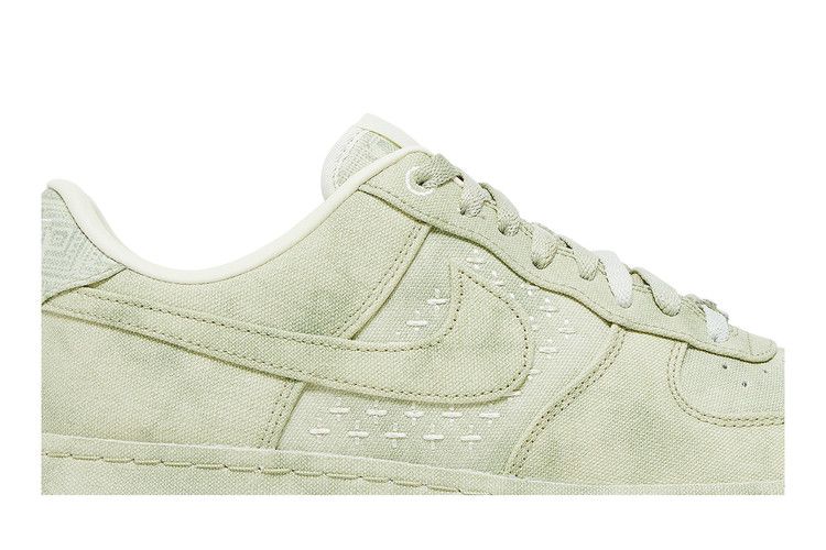 Кроссовки Nike Air Force 1 '07 Premium 'NAI-KE - Olive Aura', зеленый — фото 3