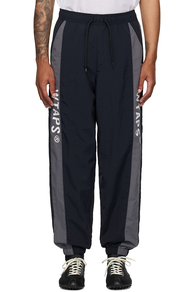 

Дели спортивные брюки Wtaps, черный