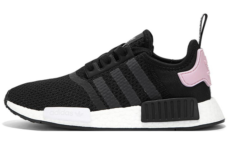 

Кроссовки Adidas Originals NMD_R1 Lifestyle Women B37649, черный/белый