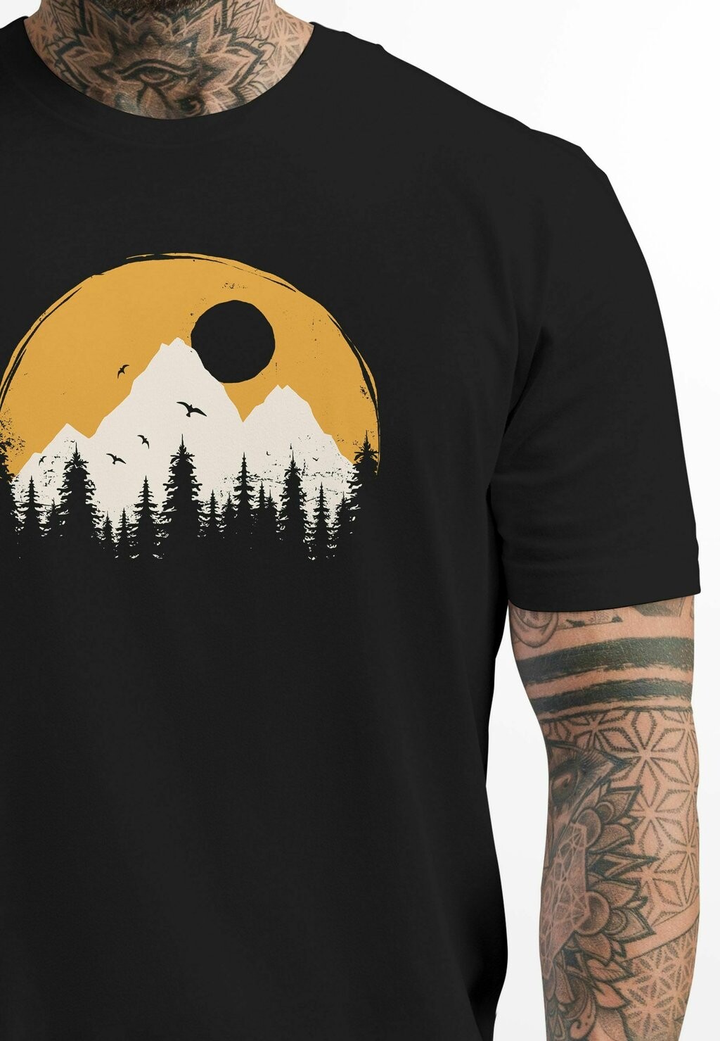 

Принт на футболке Badge Logo Fashion Streetstyle Neverless, черный