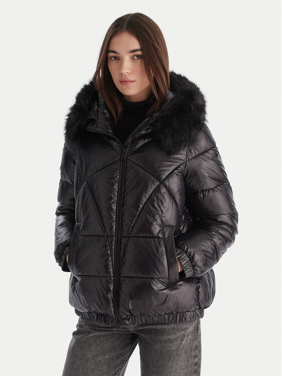 

Зимняя куртка oversize Backsie W5628S T3121 F9000 Geox, черный