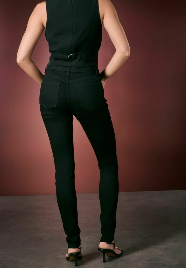 Очень мягкие джинсы стандартного узкого кроя. Next, Black Embellished Pocket — фото 4